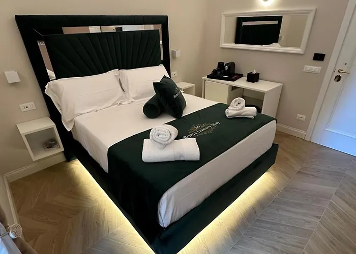 Luxury 56 בית הארחה 4*